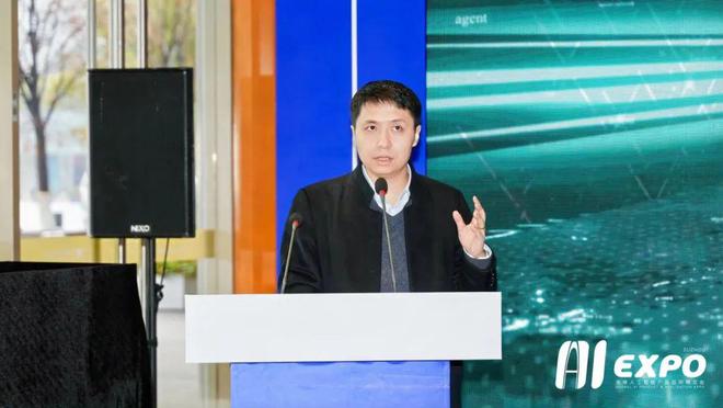 新品发布星逻Lantern机器人登陆2024全球智博会(图5)