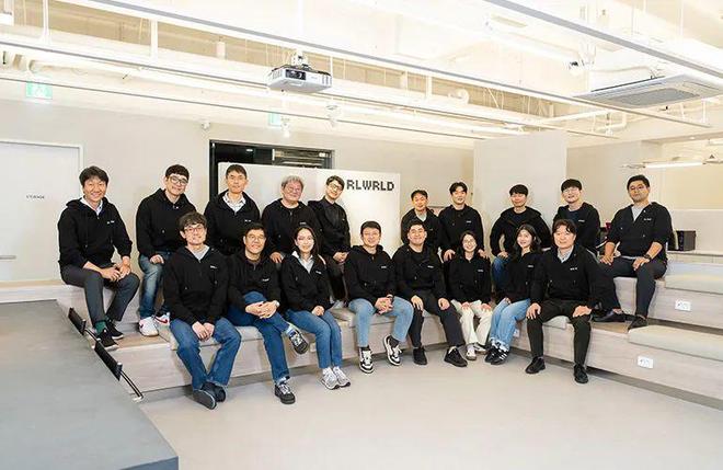 国际物流资讯 人形机器人Digit功能更新；ABB 考虑分拆机器人业务；Locus Robotics 拣选量突破 50 亿件(图13)