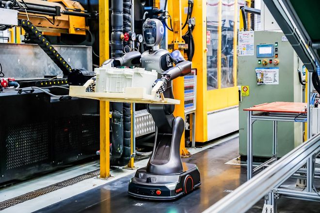 美的中期业绩双增背后：“智造”领跑行业智能体工厂掘金未来