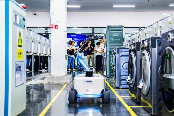 美的中期业绩双增背后：“智造”领跑行业智能体工厂掘金未来(图4)